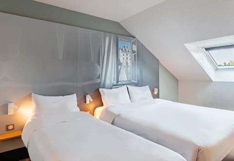 Triple Non-Smoking Room | Premium bedding, desk, soundproofing, free WiFi