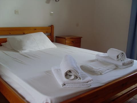 Standard Double Room | Soundproofing, free WiFi, bed sheets