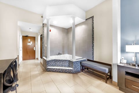 Superior Studio Suite, 1 King Bed, Non Smoking | In-room safe, desk, laptop workspace, blackout drapes