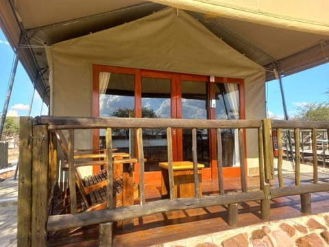 Honeymoon Tent | Iron/ironing board, WiFi (free)