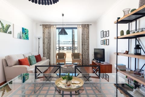 City Apartment | Living area