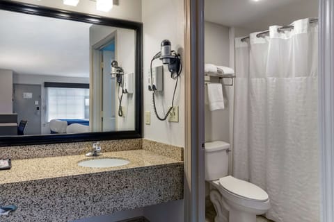 Standard Room, 2 Queen Beds, Non Smoking, Refrigerator & Microwave | Bathroom | Combined shower/tub, free toiletries, hair dryer, towels