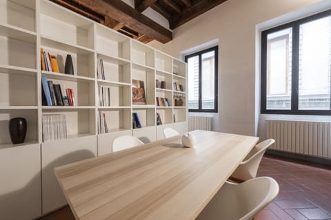 Design Apartment | Living area | 40-inch flat-screen TV with digital channels, TV