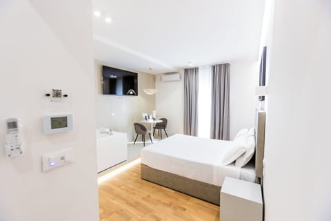 Camera Queen Superior | Egyptian cotton sheets, premium bedding, memory foam beds, free minibar