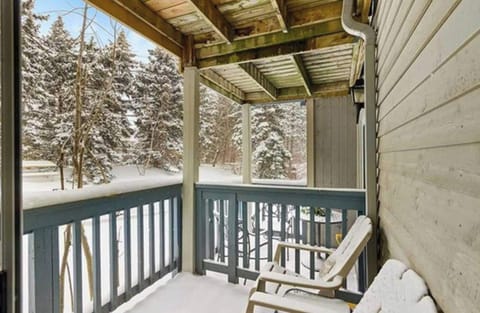Apartment, 1 Bedroom, Patio, Garden View | Balcony