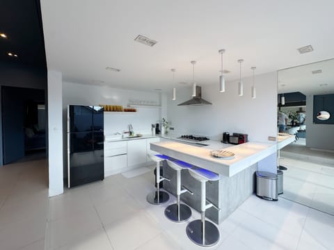 House, 3 Bedrooms, Private Pool, Garden View | Interior