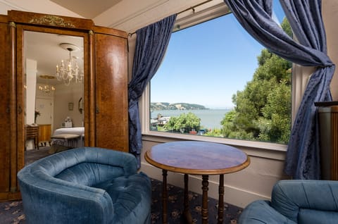 Coast Lotus | 12 bedrooms, individually decorated, individually furnished, desk