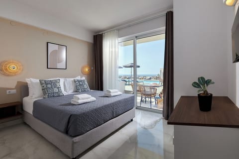 Hypo-allergenic bedding, in-room safe, iron/ironing board