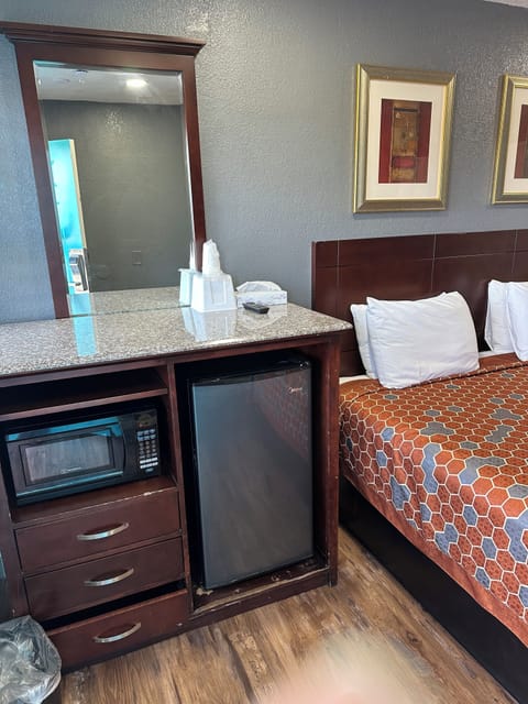 Basic Suite, 2 Bedrooms | Living area | 32-inch flat-screen TV with satellite channels, TV