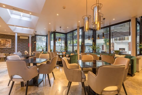 Daily buffet breakfast (EUR 21.5 per person)