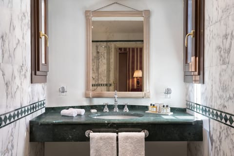 Grand Suite, Canal View (Grand Canal) | Bathroom | Combined shower/tub, jetted tub, eco-friendly toiletries, hair dryer