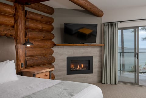 Standard Studio, Ocean View | Premium bedding, pillowtop beds, desk, blackout drapes