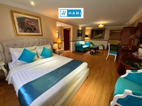 Grand Double Room | Egyptian cotton sheets, premium bedding, memory foam beds, minibar