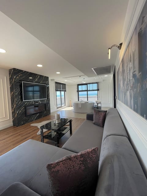 Luxury Condo | Free minibar items, in-room safe, blackout drapes, soundproofing