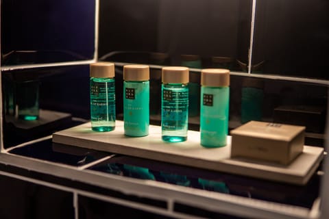 Comfort Double Room | Bathroom | Shower, designer toiletries, hair dryer, slippers