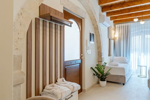 Basic Double or Twin Room | Soundproofing, free WiFi, bed sheets