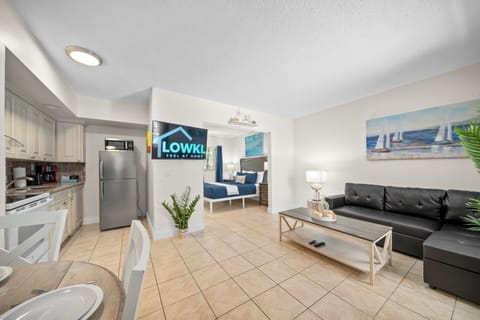 Deluxe 1-Bedroom Queen w/ Kitchen & Sofa Bed | Living area | 42-inch Smart TV with digital channels, TV, Netflix