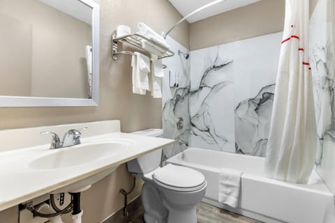 Free toiletries, towels