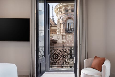 Premium Room, 1 King Bed, Non Smoking, City View (Corner) | City view