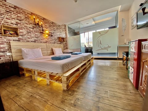 Romantic Double Room | Down comforters, free minibar, individually decorated