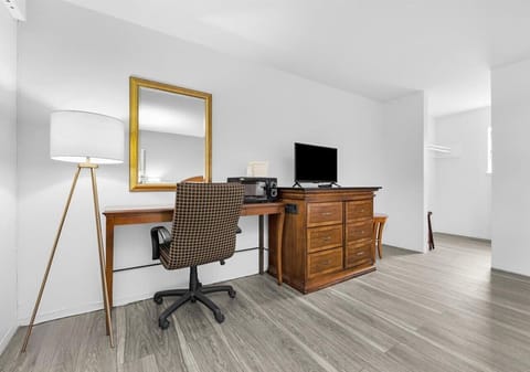 Desk, iron/ironing board, free WiFi, bed sheets