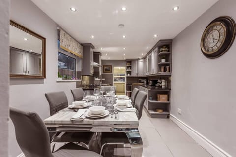 House | Dining room