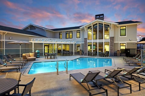 Outdoor pool