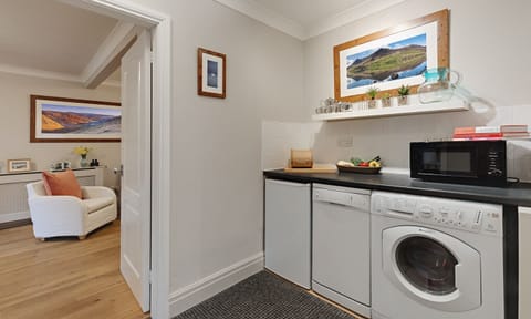 1 bedroom, individually decorated, individually furnished, free WiFi