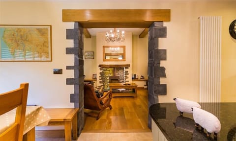 Cottage | Interior