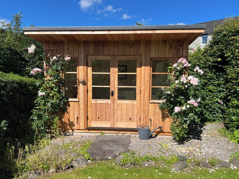 Cottage | Exterior detail