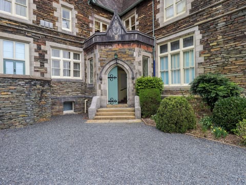 Cottage | Exterior detail