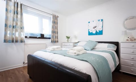 2 bedrooms, individually decorated, individually furnished, free WiFi