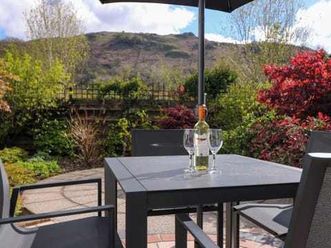 Cottage | Outdoor dining