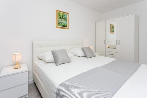 Apartment (Two Bedroom Apartment with Balcony) | 2 bedrooms, cribs/infant beds