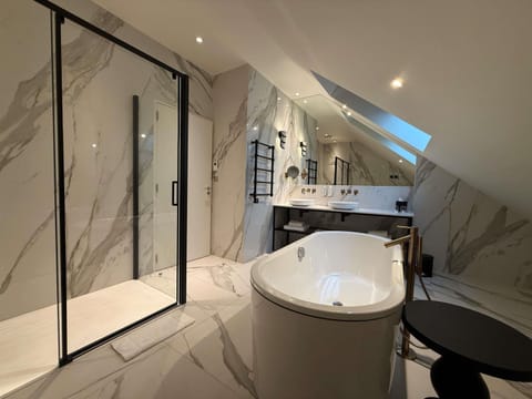 Superior Suite, 1 King Bed with Sofa bed | Premium bedding, minibar, in-room safe, soundproofing