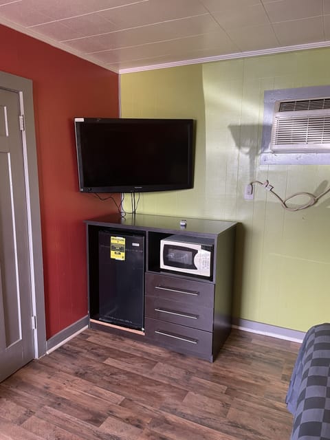 Single Room | Free WiFi