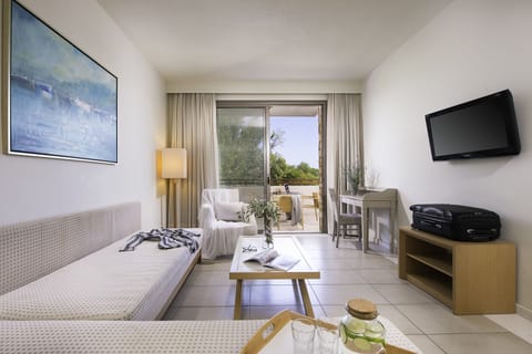 Fridge, electric kettle