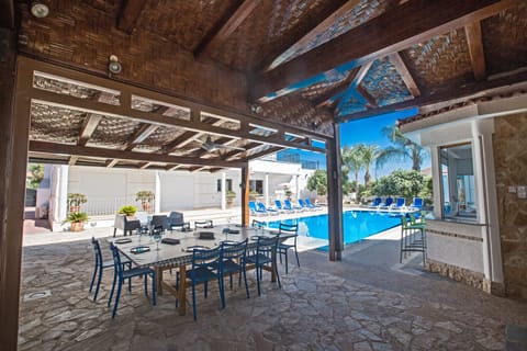 Villa, 5 Bedrooms, Accessible, Private Pool | Dining