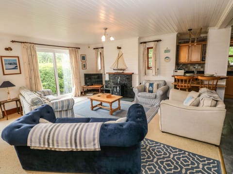 Cottage | Living area