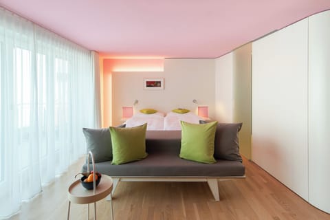 Junior Room, 1 Bedroom | Hypo-allergenic bedding, in-room safe, desk, laptop workspace