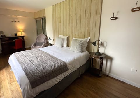 Superior Double Room | Free WiFi, bed sheets