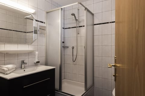 Double Room | Bathroom