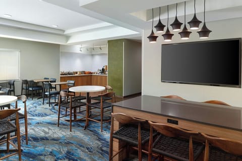 Free continental breakfast