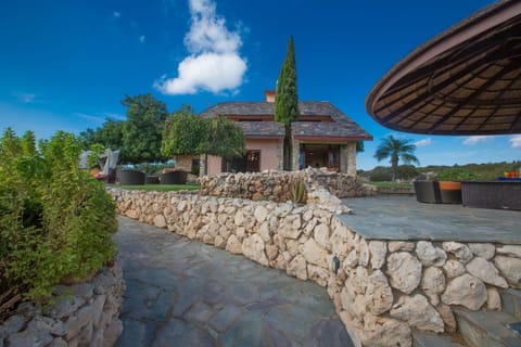 Villa, 4 Bedrooms, Private Pool, Garden View | Exterior