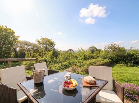 Cottage | Outdoor dining