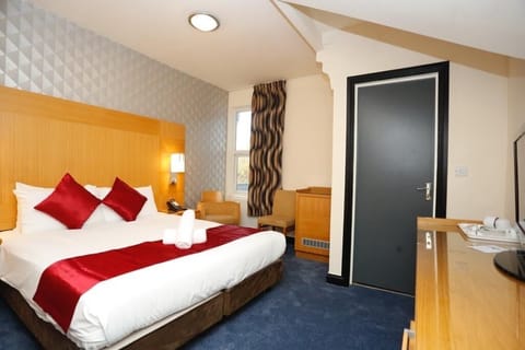 Deluxe Double Room | Soundproofing, iron/ironing board, free WiFi