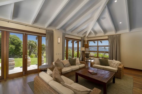 Premium Villa | Living area | 42-inch Smart TV with digital channels, TV, Netflix