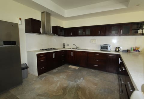 Coffee/tea maker, electric kettle