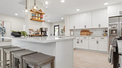 Studio (3 Bedrooms) | Private kitchen | Fridge, blender