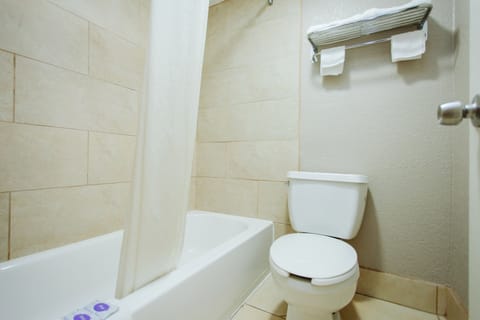 Shower, free toiletries, hair dryer